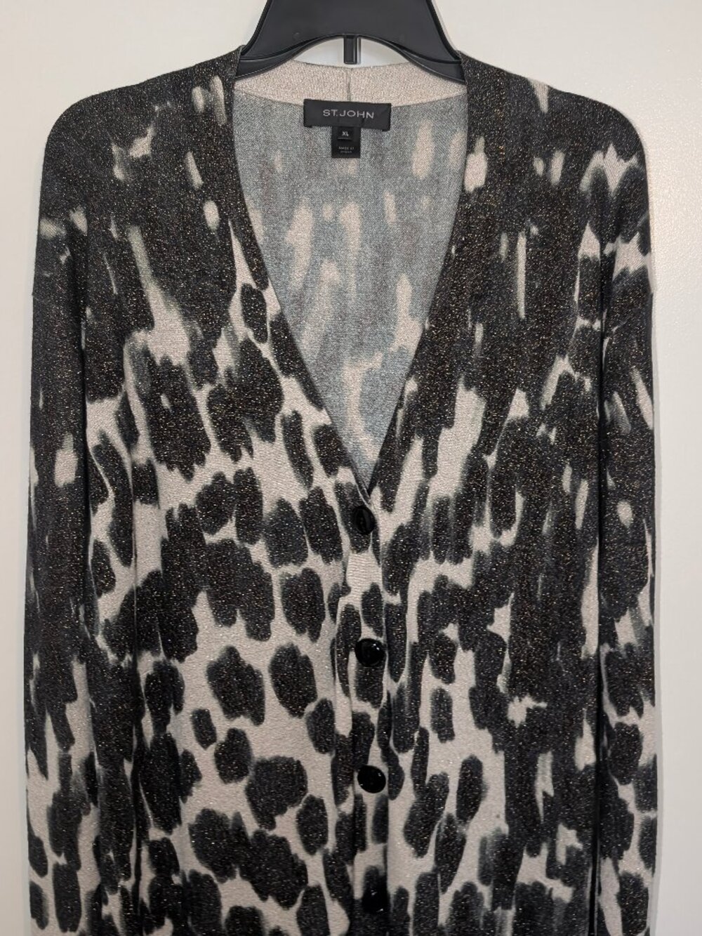 St. John Knit lightweight leopard print sparkle sweater  Size XL